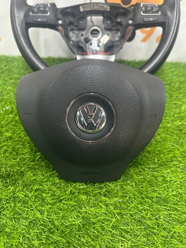 Руль Volkswagen Jetta MK 6 CAXA 1.4 2014 - миниатюра 3