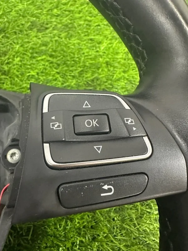 Руль Volkswagen Jetta MK 6 CAXA 1.4 2014 - миниатюра 9