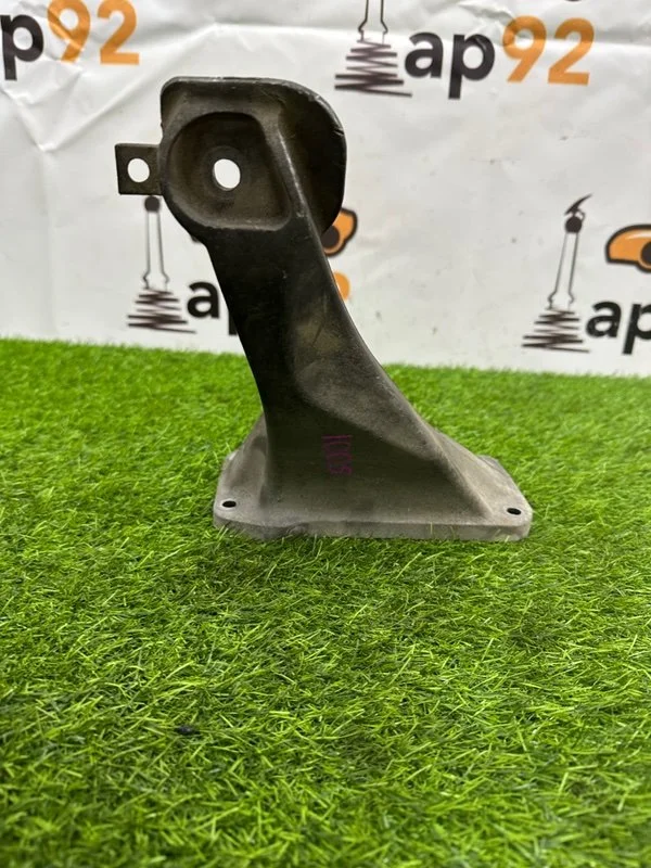 Кронштейн двигателя правый BMW x5 E53 M54B30 2003 - миниатюра 3