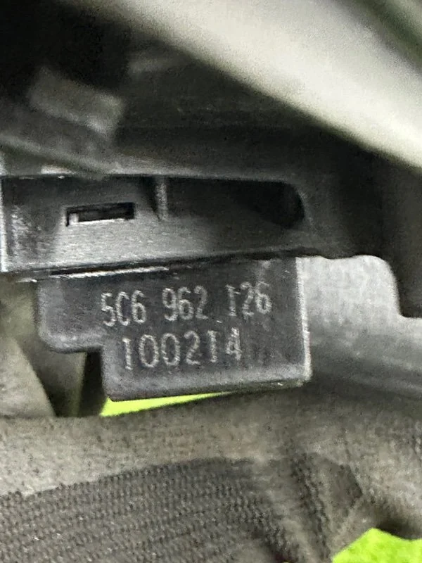 Петля двери задняя левая Volkswagen Passat B7 CAXA - миниатюра 7