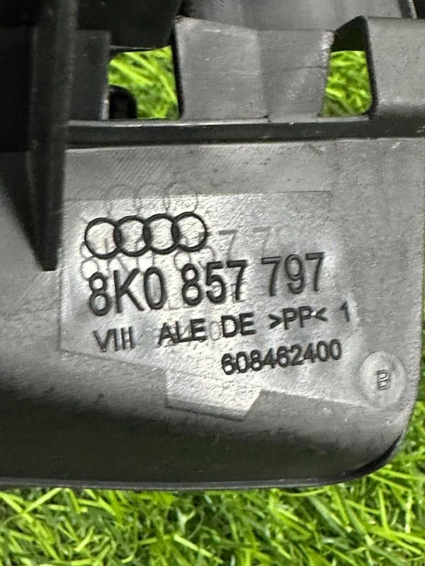 Замок ремня безопасности задний Audi A4 8K CDNB - миниатюра 4