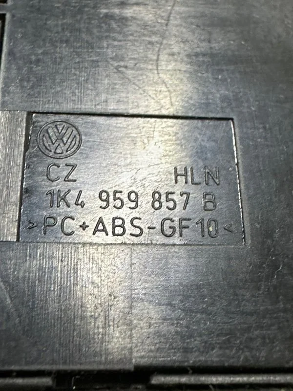 Кнопка стеклоподъемника Volkswagen Jetta MK 6 CAXA - миниатюра 5