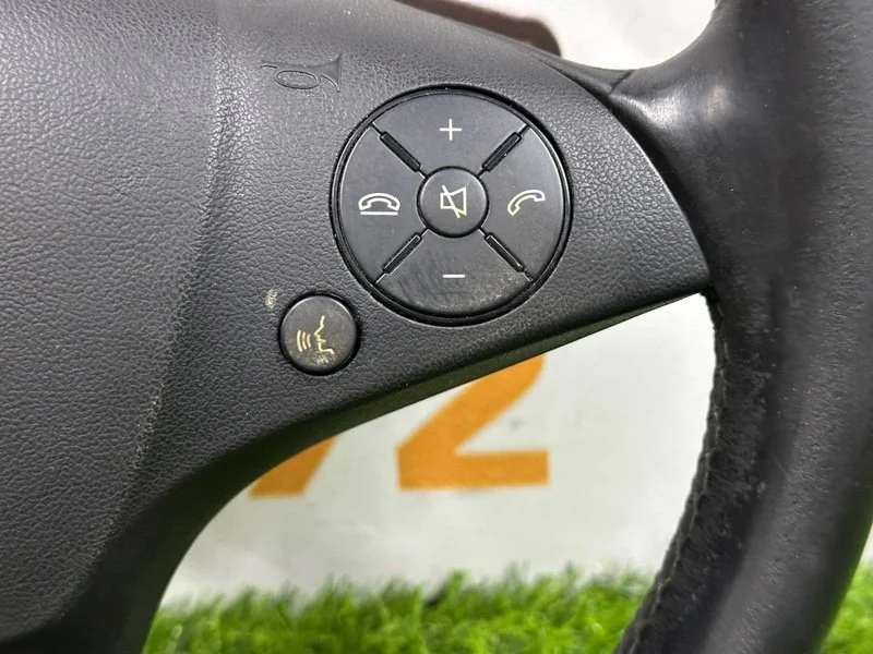 Руль Mercedes-Benz GLK X204 651.912 2011 - миниатюра 6