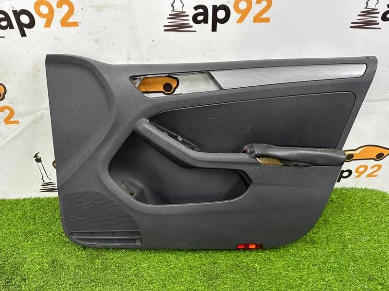 Накладка двери передняя правая Volkswagen Jetta MK - миниатюра 2