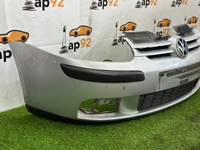 Бампер передний Volkswagen Golf MK5 2006 - миниатюра 2