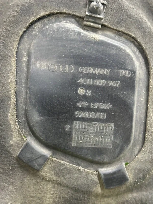 Подкрылок передний правый Audi A6 Allroad C7 CGWD - миниатюра 6