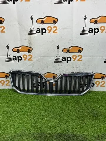 Решетка радиатора Skoda Yeti 5L CFJA 2014