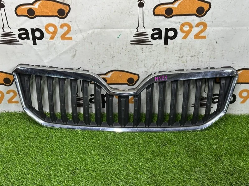 Решетка радиатора Skoda Yeti 5L CFJA 2014 - миниатюра 2