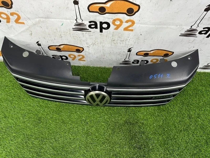 Решетка радиатора Volkswagen Passat Alltrack B7 - миниатюра 5
