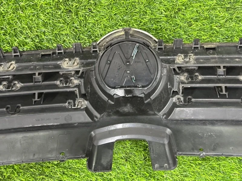 Решетка радиатора Volkswagen Golf MK7 CPTA 2014 - миниатюра 8