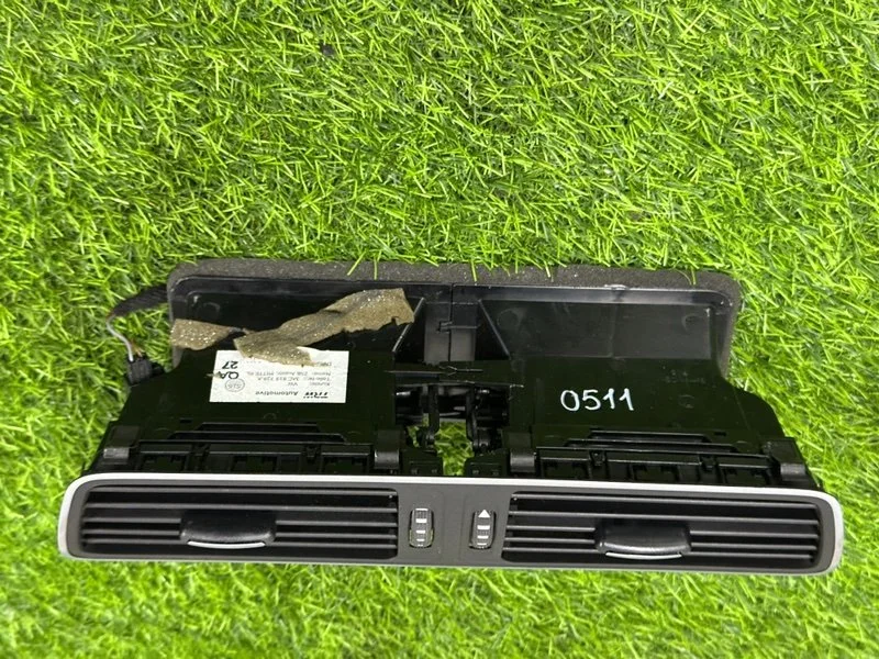 Воздуховод салона Volkswagen Passat Alltrack B7 - миниатюра 7