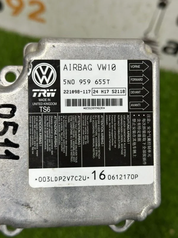 Блок упраления AIRBAG Volkswagen Passat Alltrack - миниатюра 4