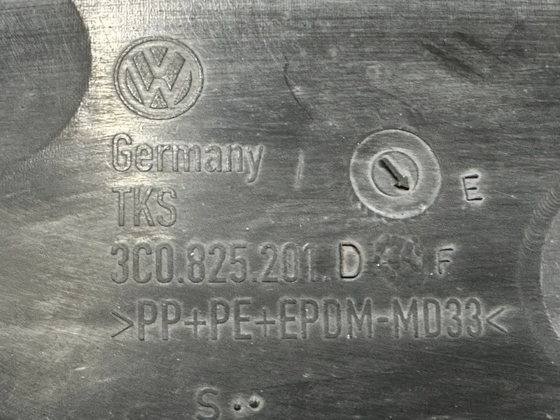 Облицовка днища левая Volkswagen Passat Alltrack - миниатюра 5