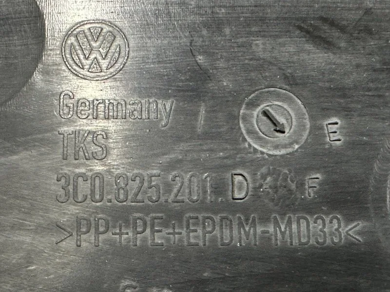 Облицовка днища левая Volkswagen Passat Alltrack - миниатюра 6