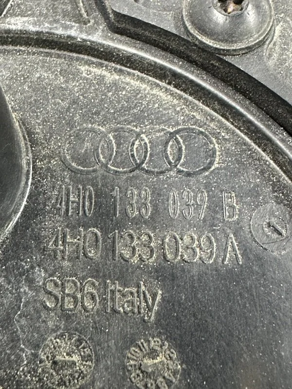 Корпус воздушного фильтра Audi A8 4H CTGA 2016 - миниатюра 9