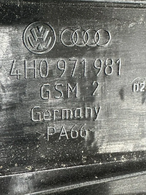 Защитный колпачек Audi A8 4H CTGA 2016 - миниатюра 7