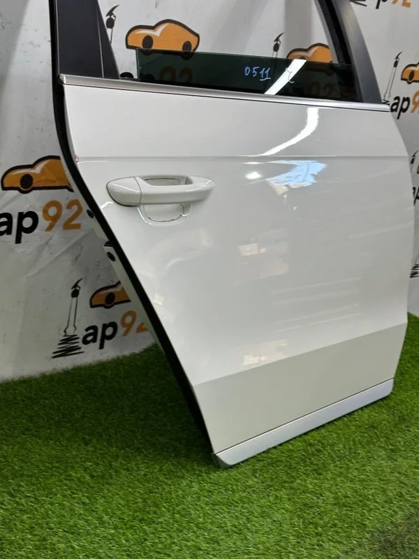 Дверь боковая задняя правая Volkswagen Passat - миниатюра 2