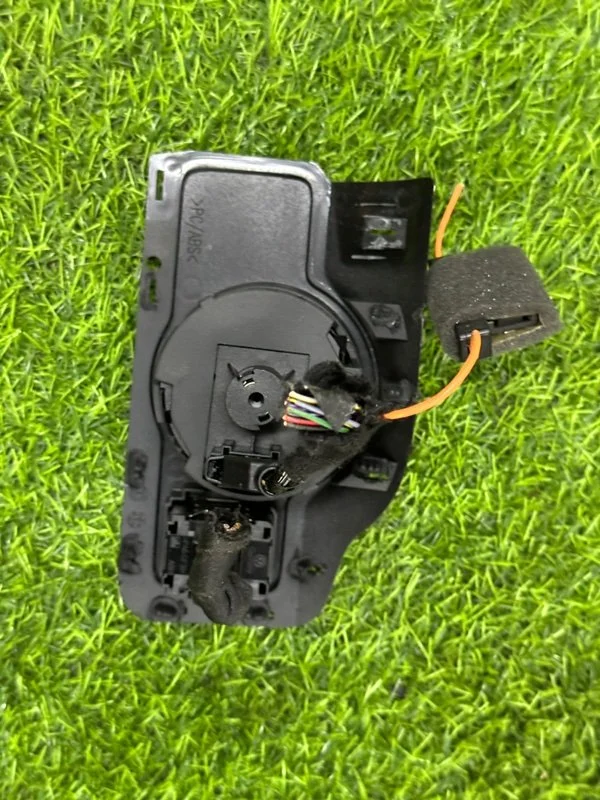 Переключатель света Volkswagen Passat Alltrack B7 - миниатюра 3