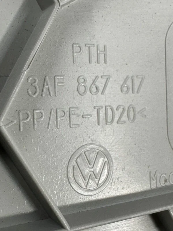 Обшивка потолка задняя Volkswagen Passat Alltrack - миниатюра 7