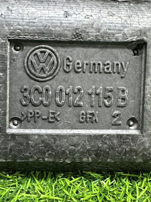 Ящик для инструмента Volkswagen Passat Alltrack B7 - миниатюра 10