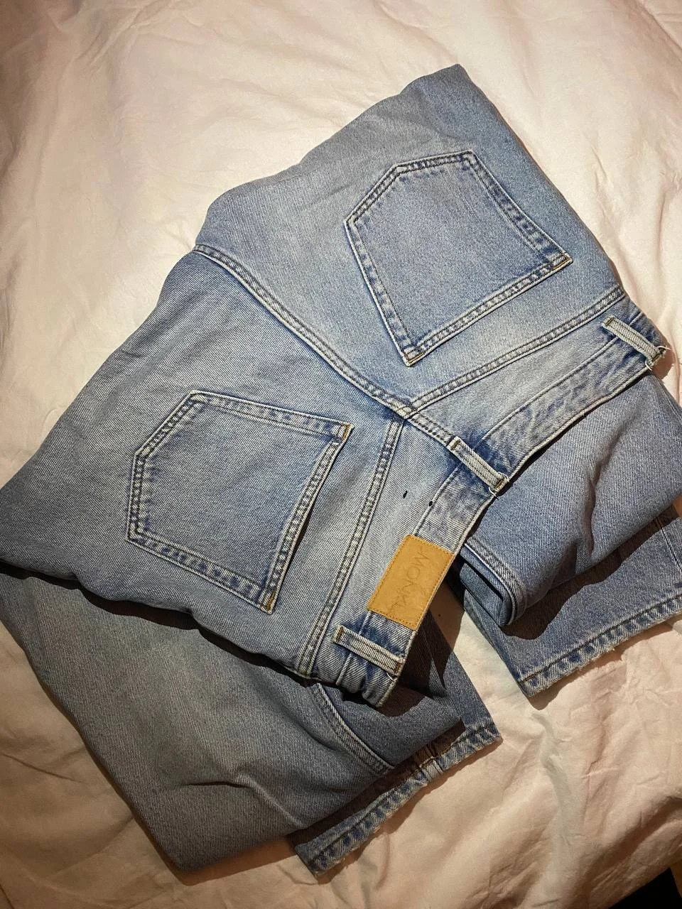 джинсы monki xs - миниатюра 4