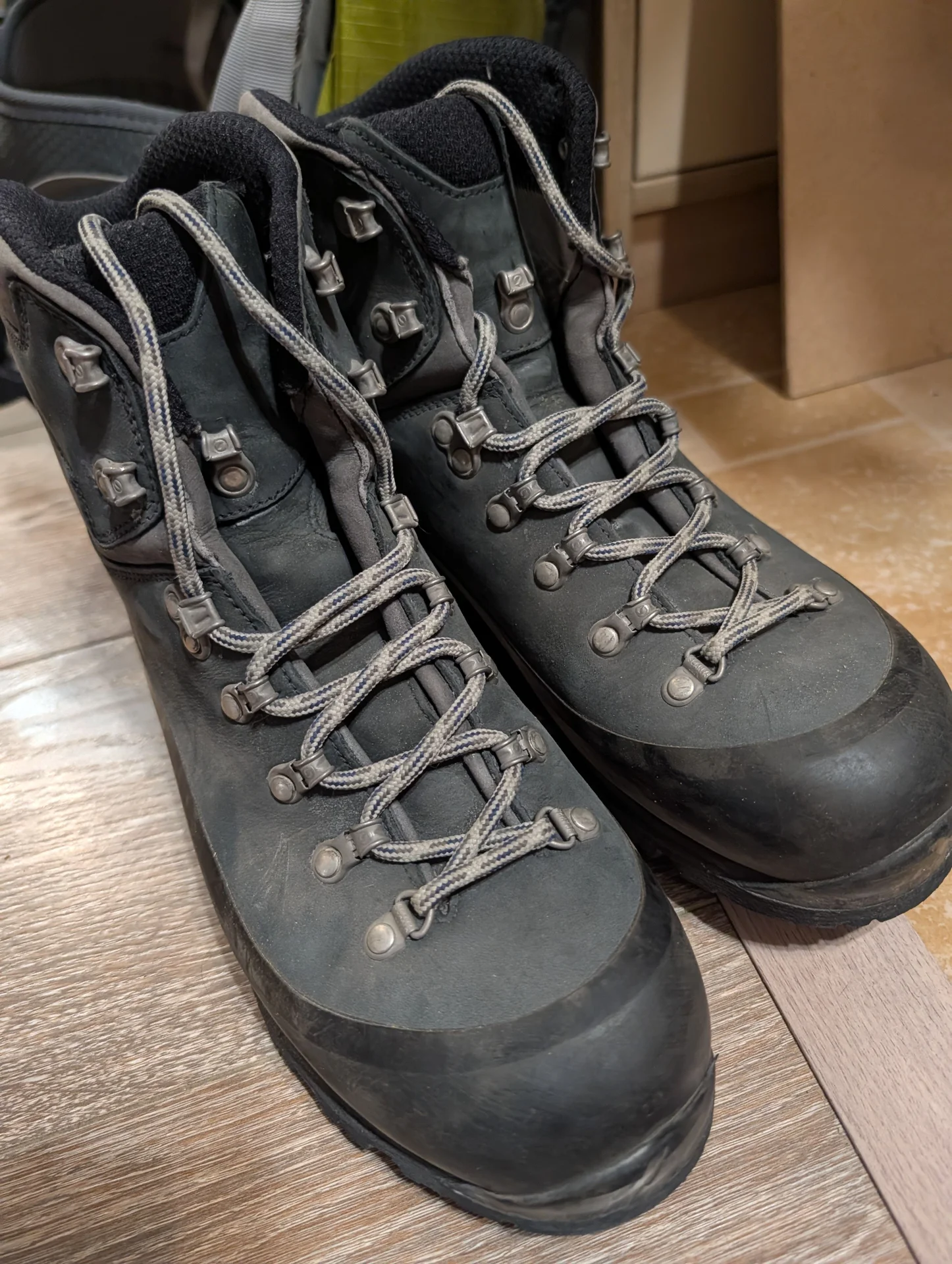 Альпинистские ботинки Scarpa 42 размер - изображение 1