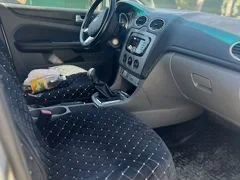 автомобиль Ford Focus 1.6 MT,2011 - миниатюра 9