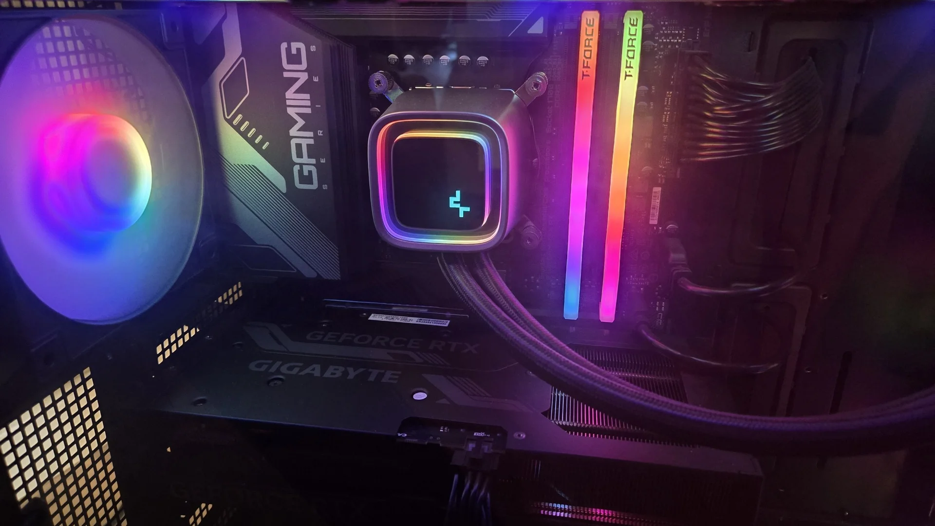 Игровой ПК RTX 4070 / i5-13600KF / 32GB DDR5