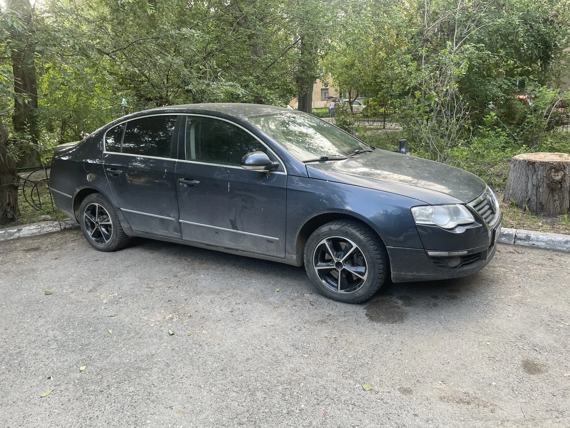 volkswagen passat 1.8 2008 210000км - изображение 1