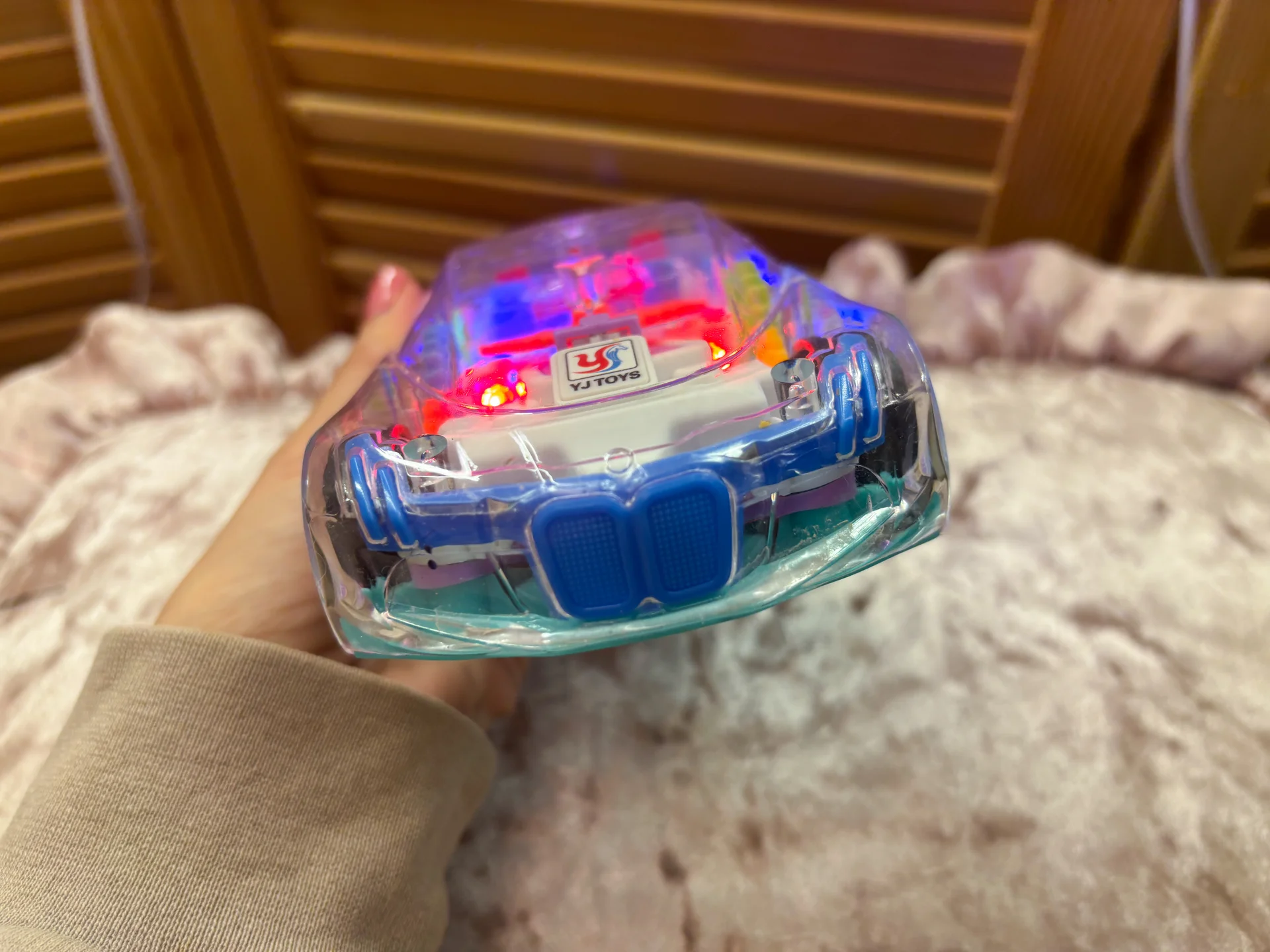 Игровая машинка с подсветкой и музыкой - миниатюра 4