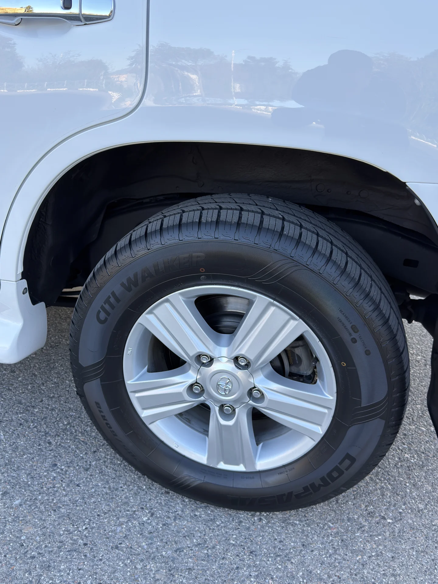 Toyota Land Cruiser 200 - миниатюра 8