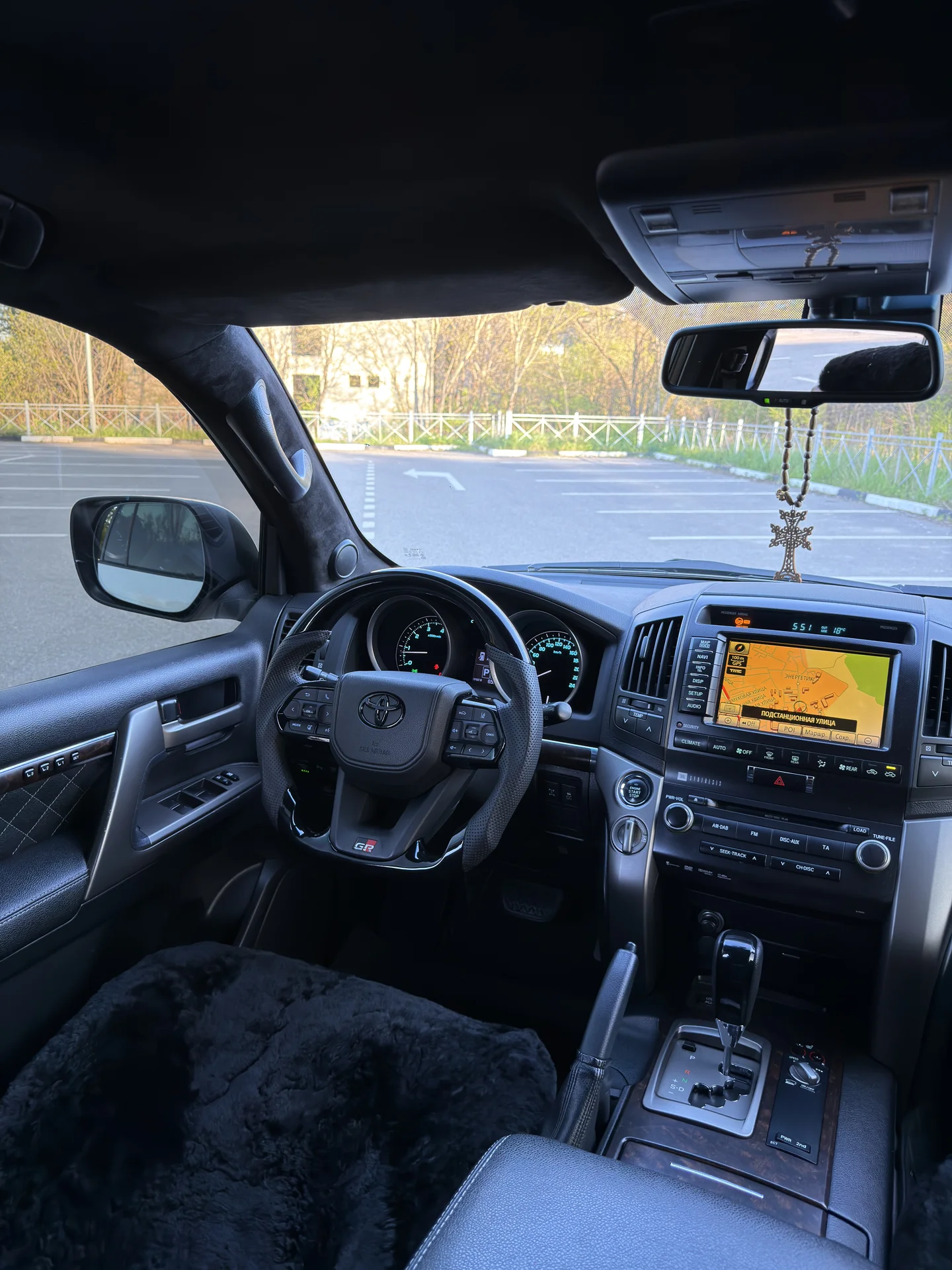 Toyota Land Cruiser 200 - миниатюра 24