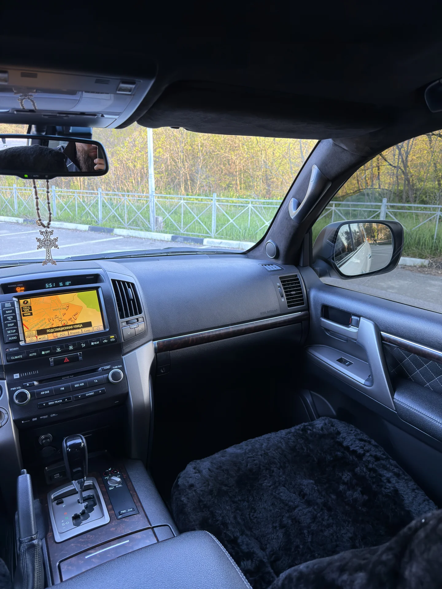 Toyota Land Cruiser 200 - миниатюра 25