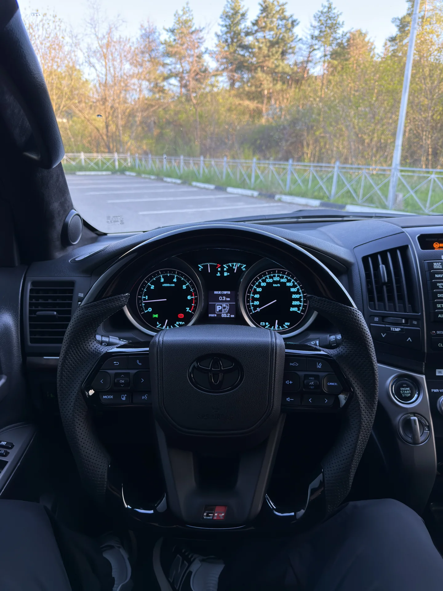 Toyota Land Cruiser 200 - миниатюра 32