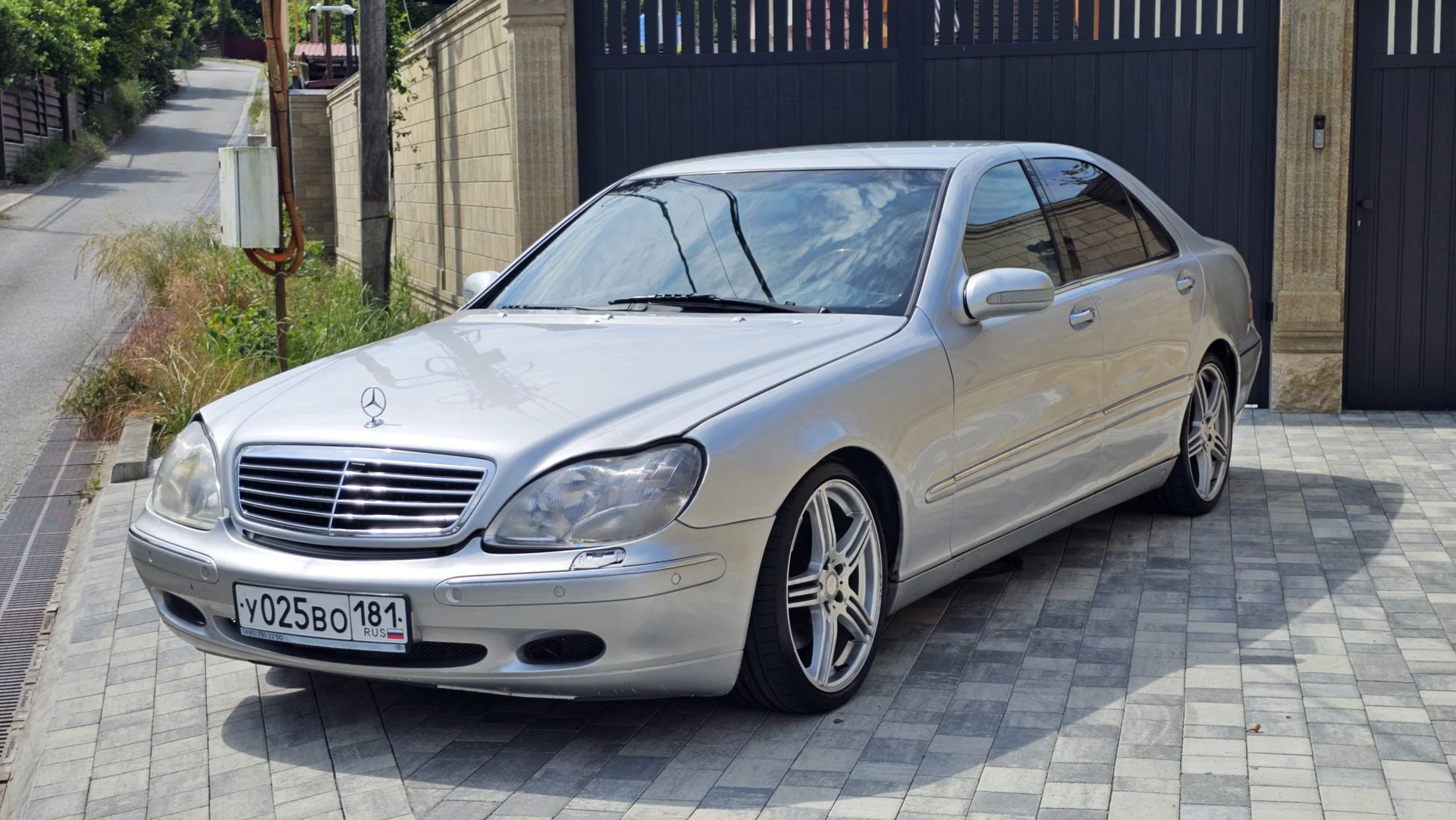 Mercedes Benz S500 - миниатюра 2