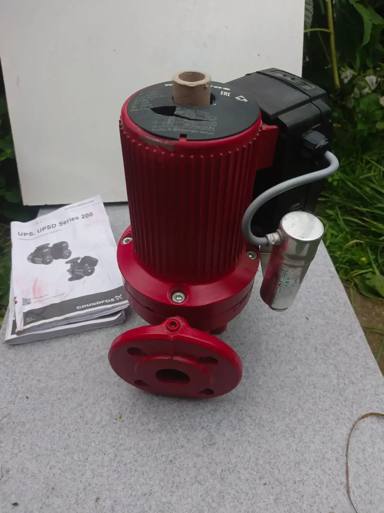Насос циркуляционный Grundfos UPS 32-120 F 220 - миниатюра 2