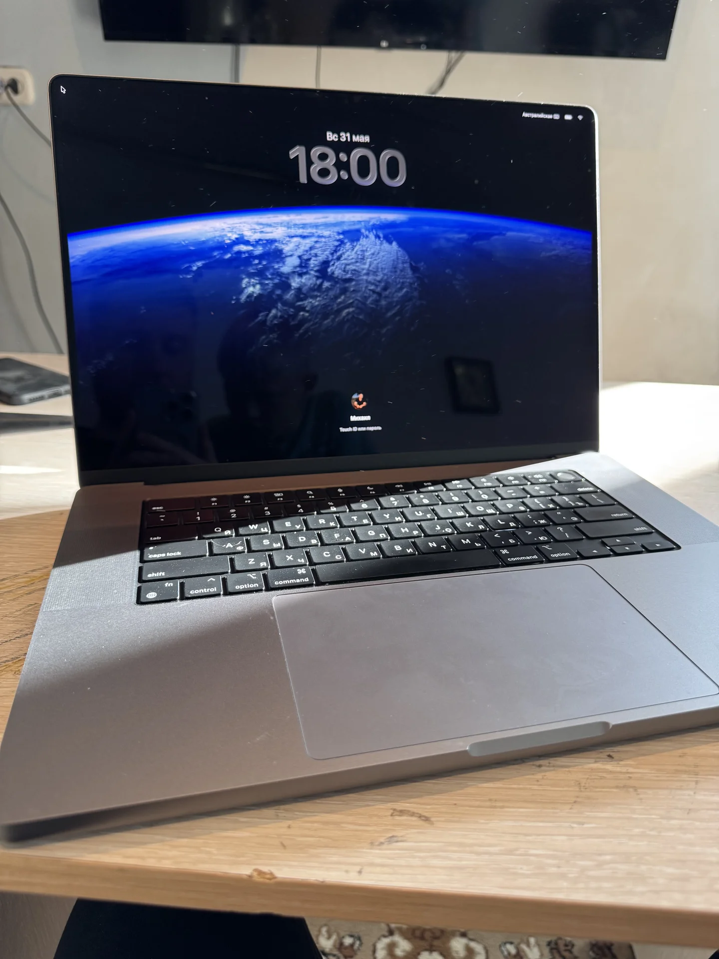MacBook Pro 16" M1 Pro (2021) 1tb - изображение 1