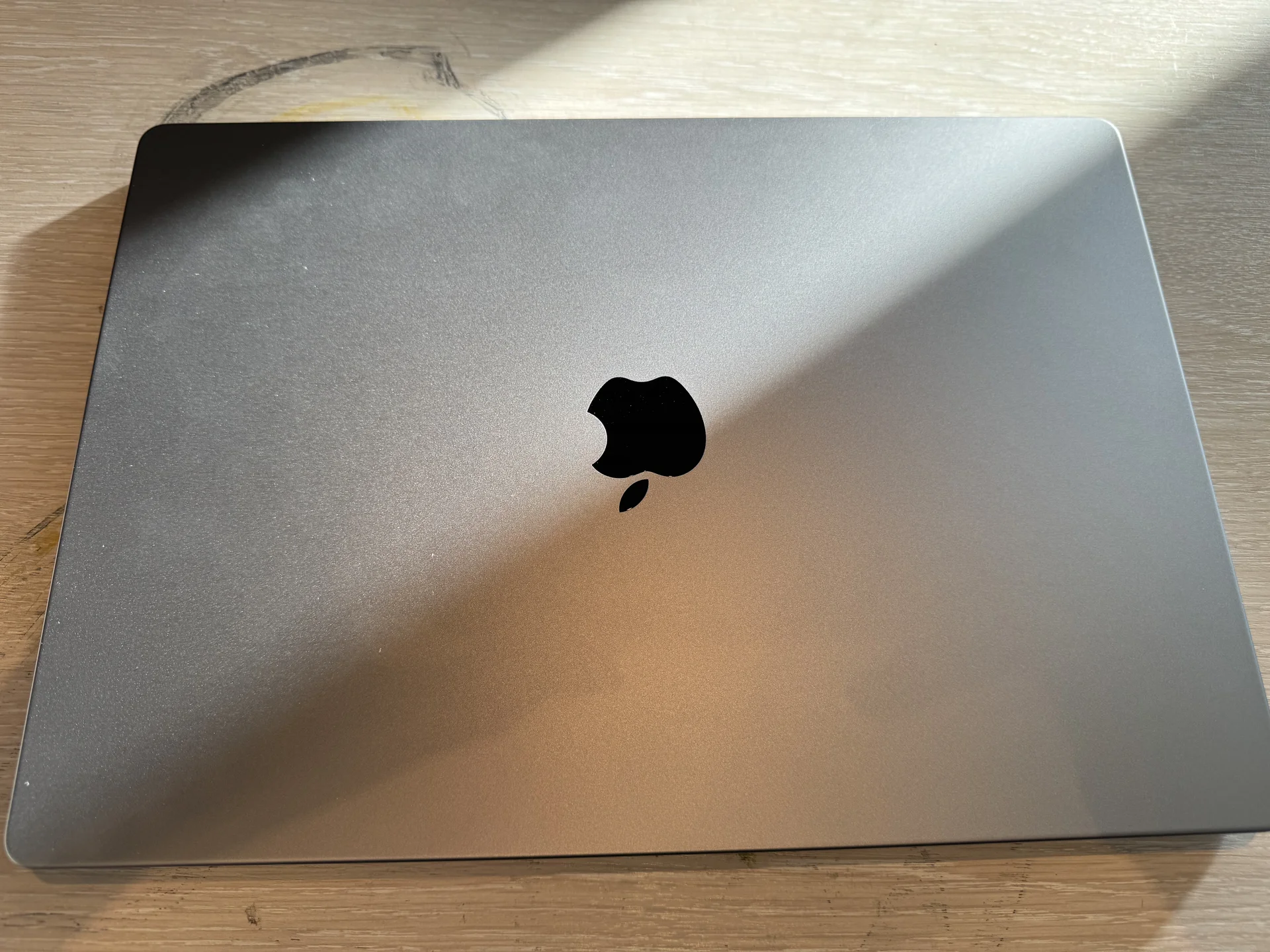 MacBook Pro 16" M1 Pro (2021) 1tb - миниатюра 2