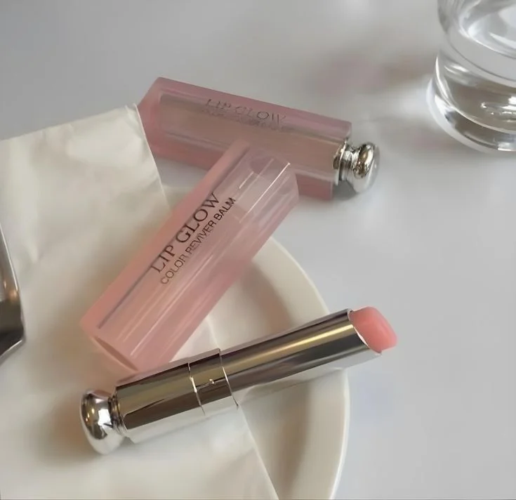 Dior помада - бальзам для губ 001 оттенок - изображение 1