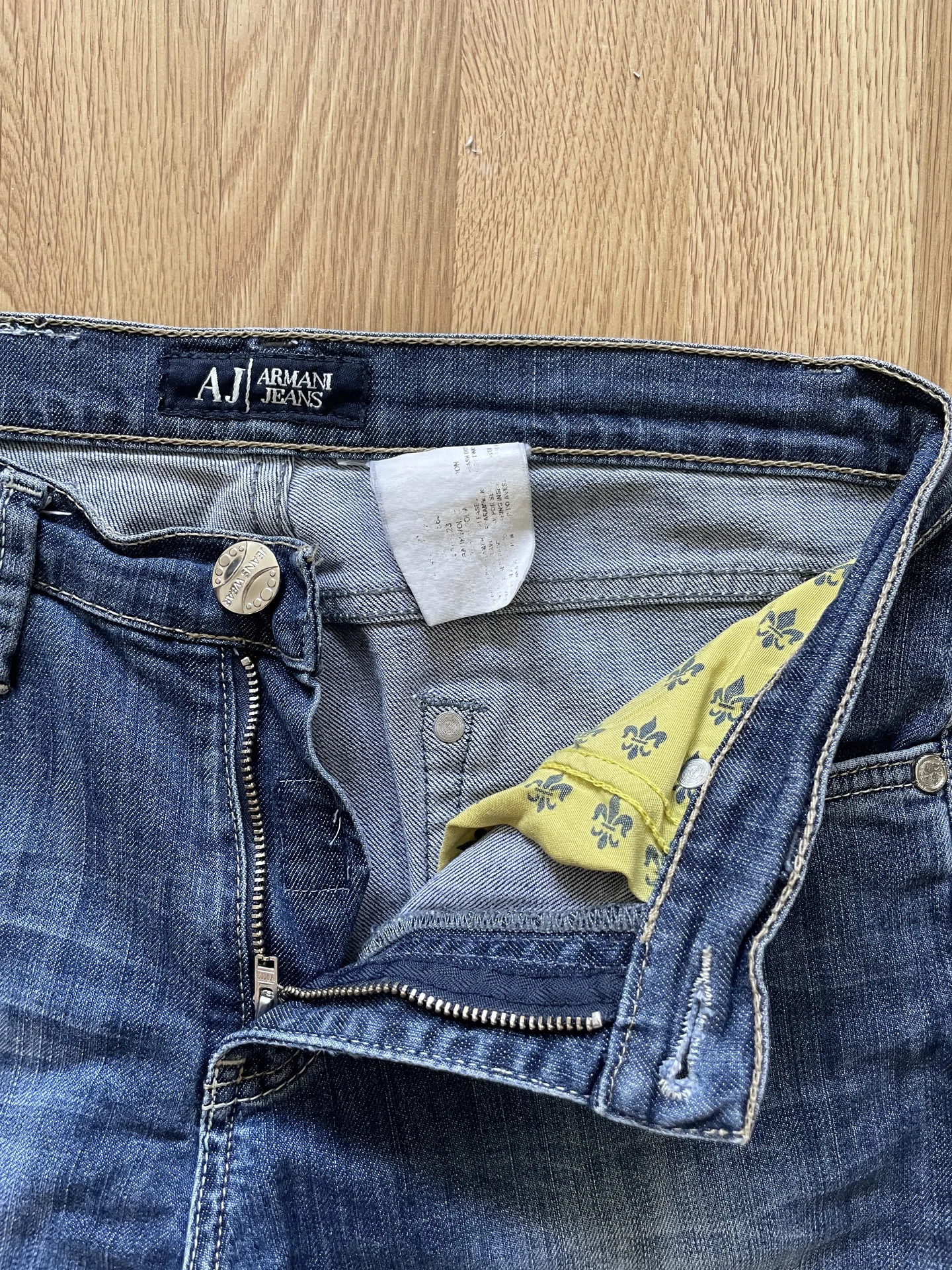 Женские джинсы Armani Jeans Indigo Series - миниатюра 4