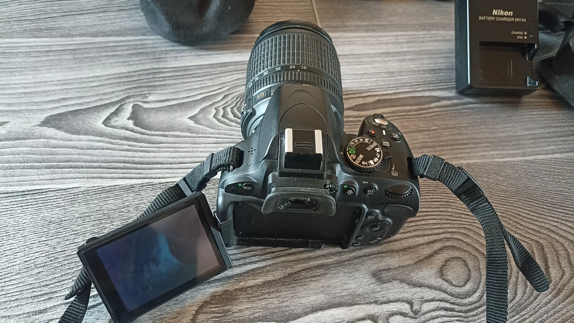 Фотоаппарат Nikon d 5100 - миниатюра 3