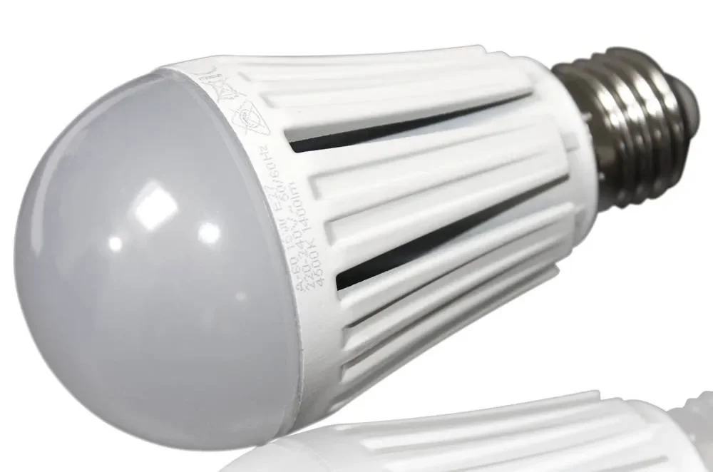Светодиодная лампа YJ-A60-15W (220V, E27, 15W - изображение 1