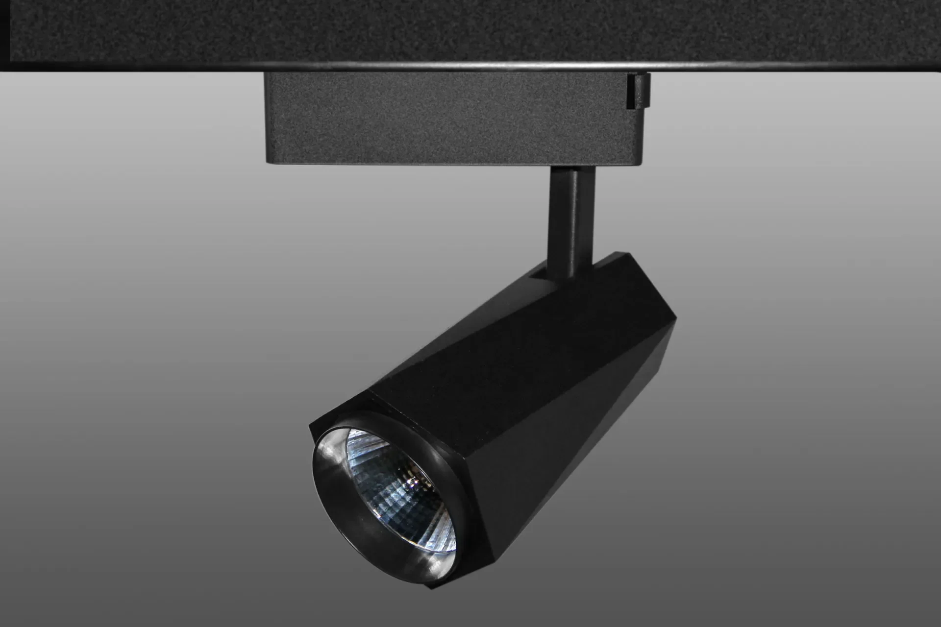 Трековый светодиодный светильник DT-180 (30W - изображение 1
