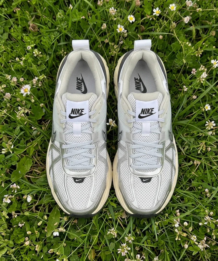 Кроссовки Nike V2K Run. - миниатюра 3