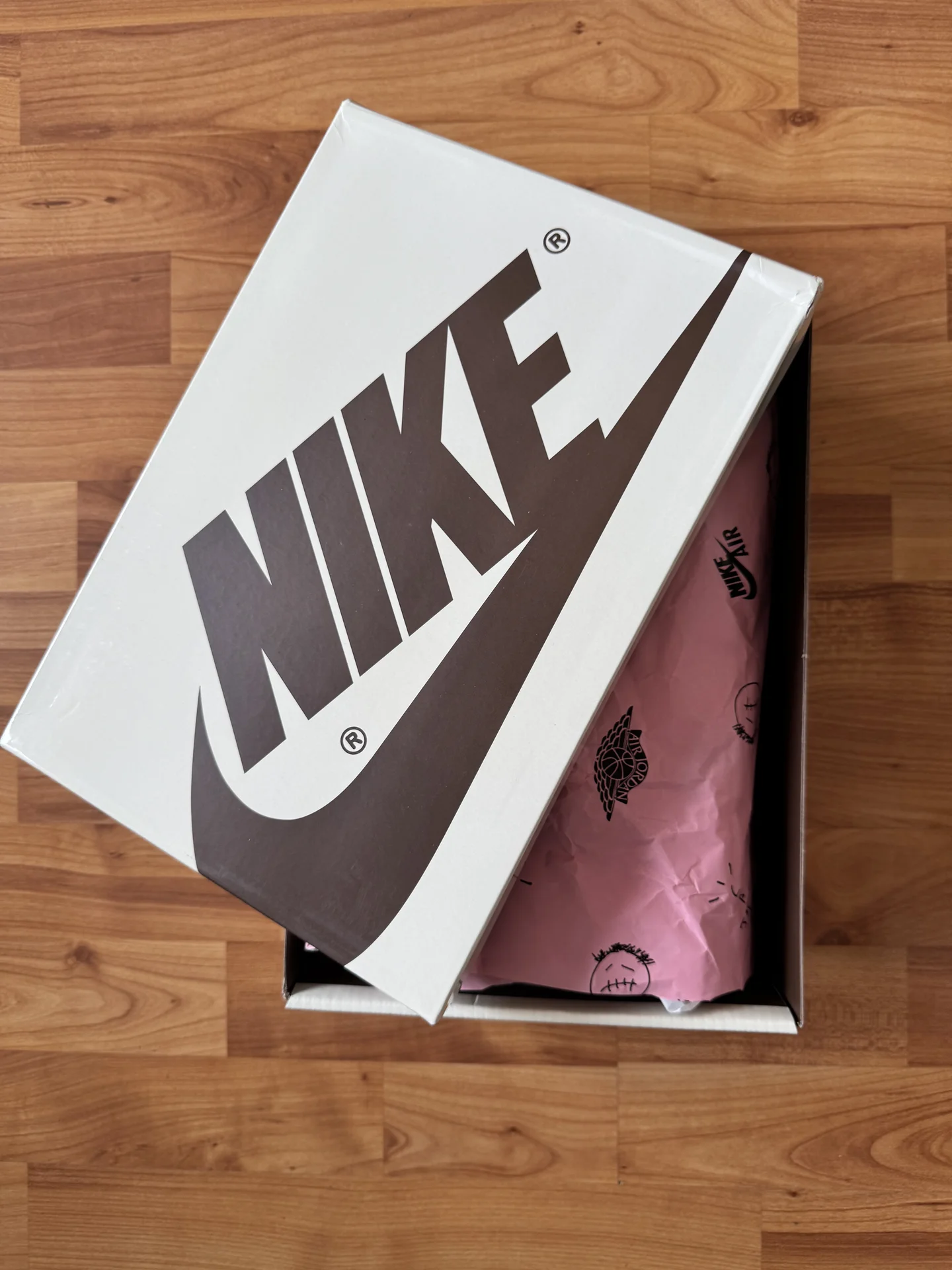 Кроссовки Travis Scott x Air Jordan 1 Low - миниатюра 5
