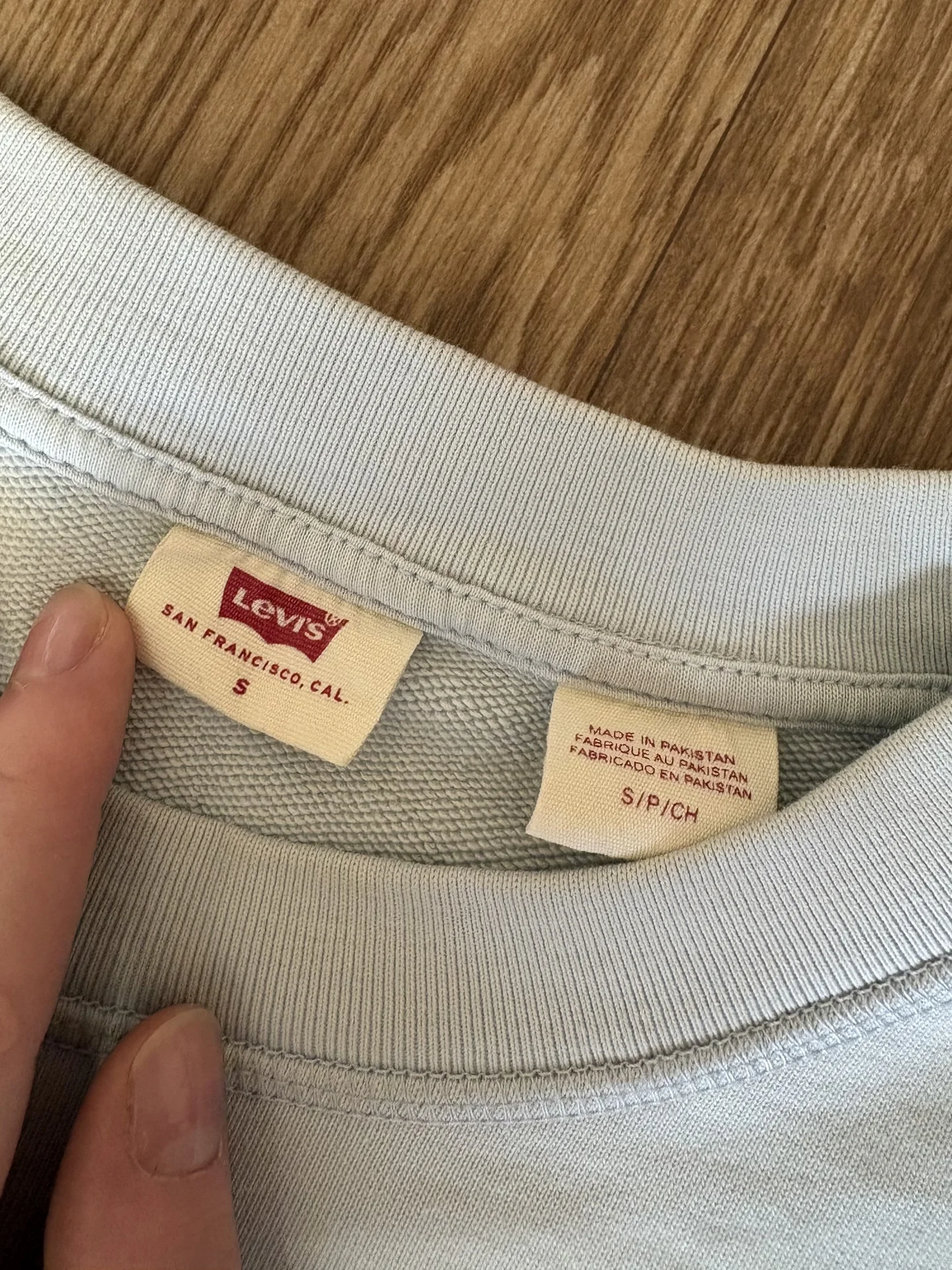 Свитшот женский levis - миниатюра 3