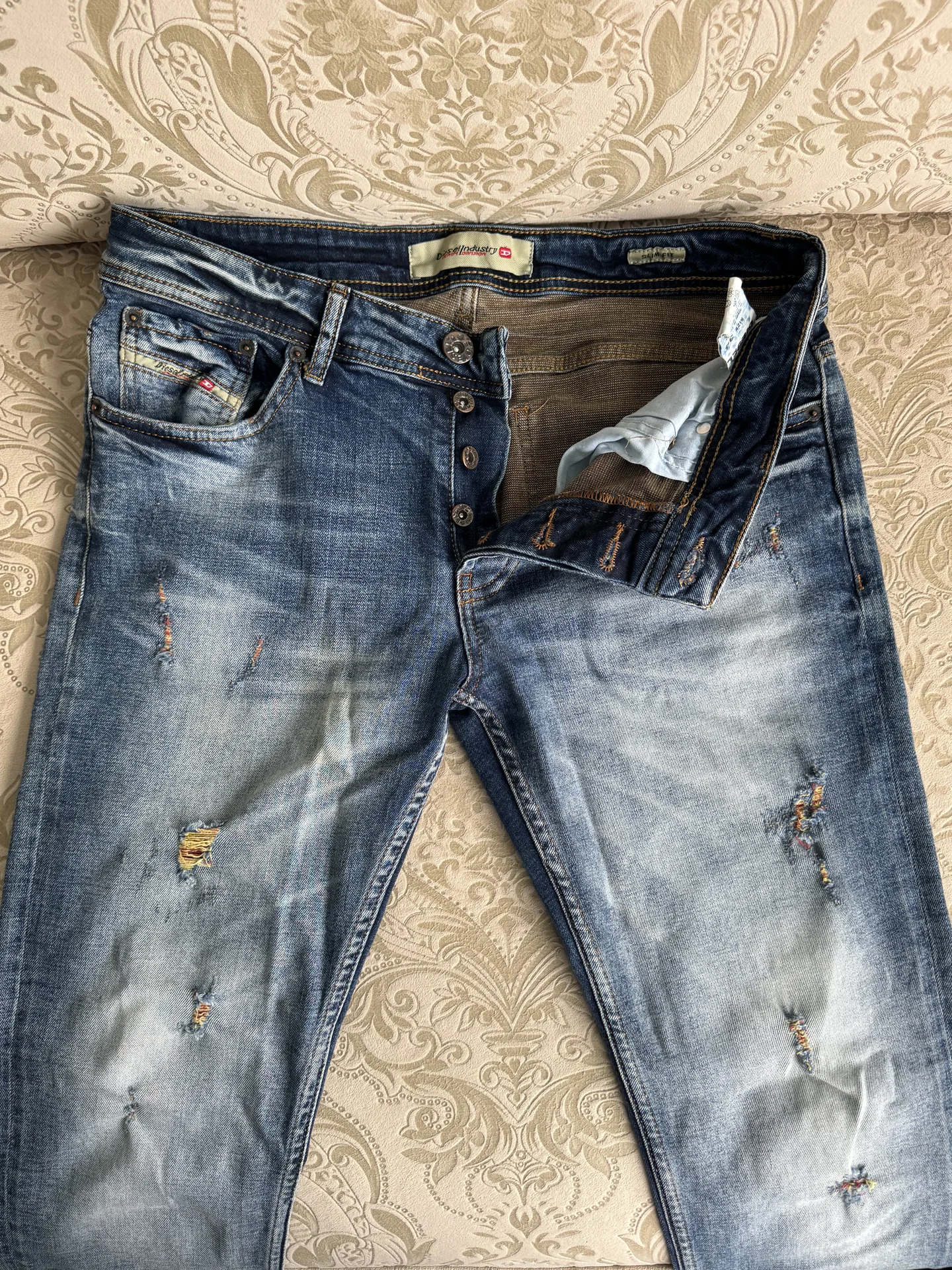 Джинсы DIESEL slim fit - изображение 1