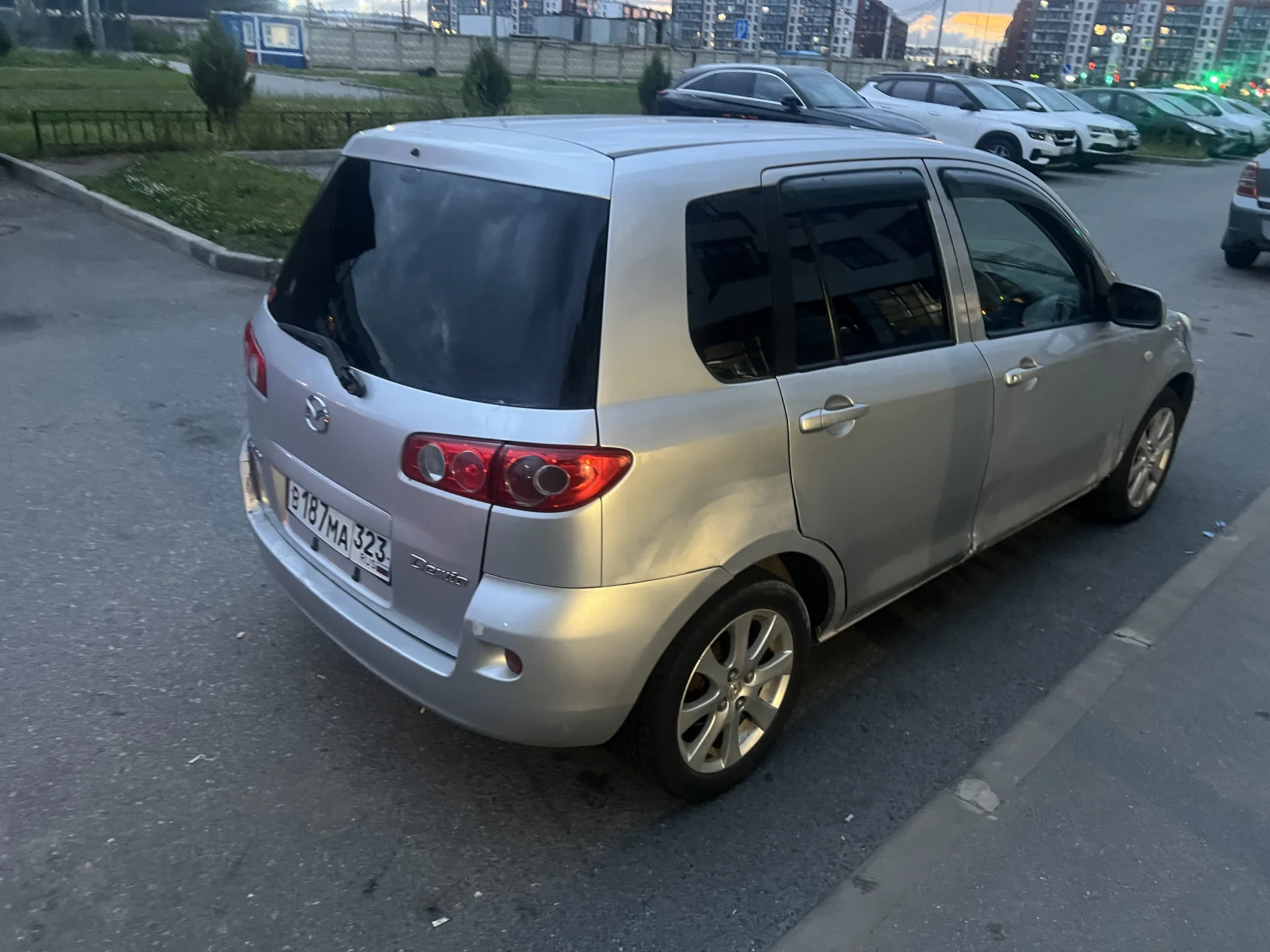 mazda demio - миниатюра 5