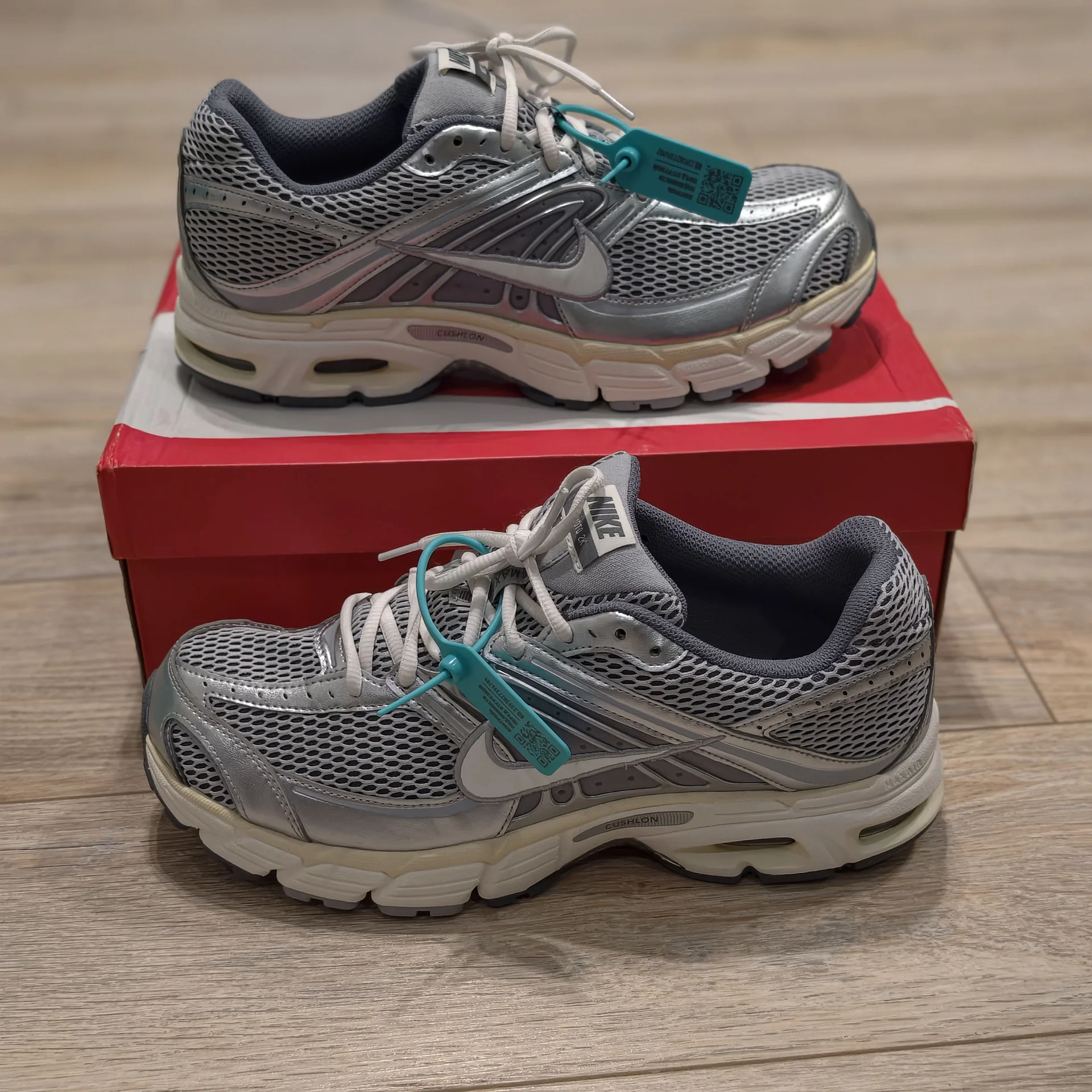 кроссовки Nike air max moto 2k 46eu - миниатюра 2