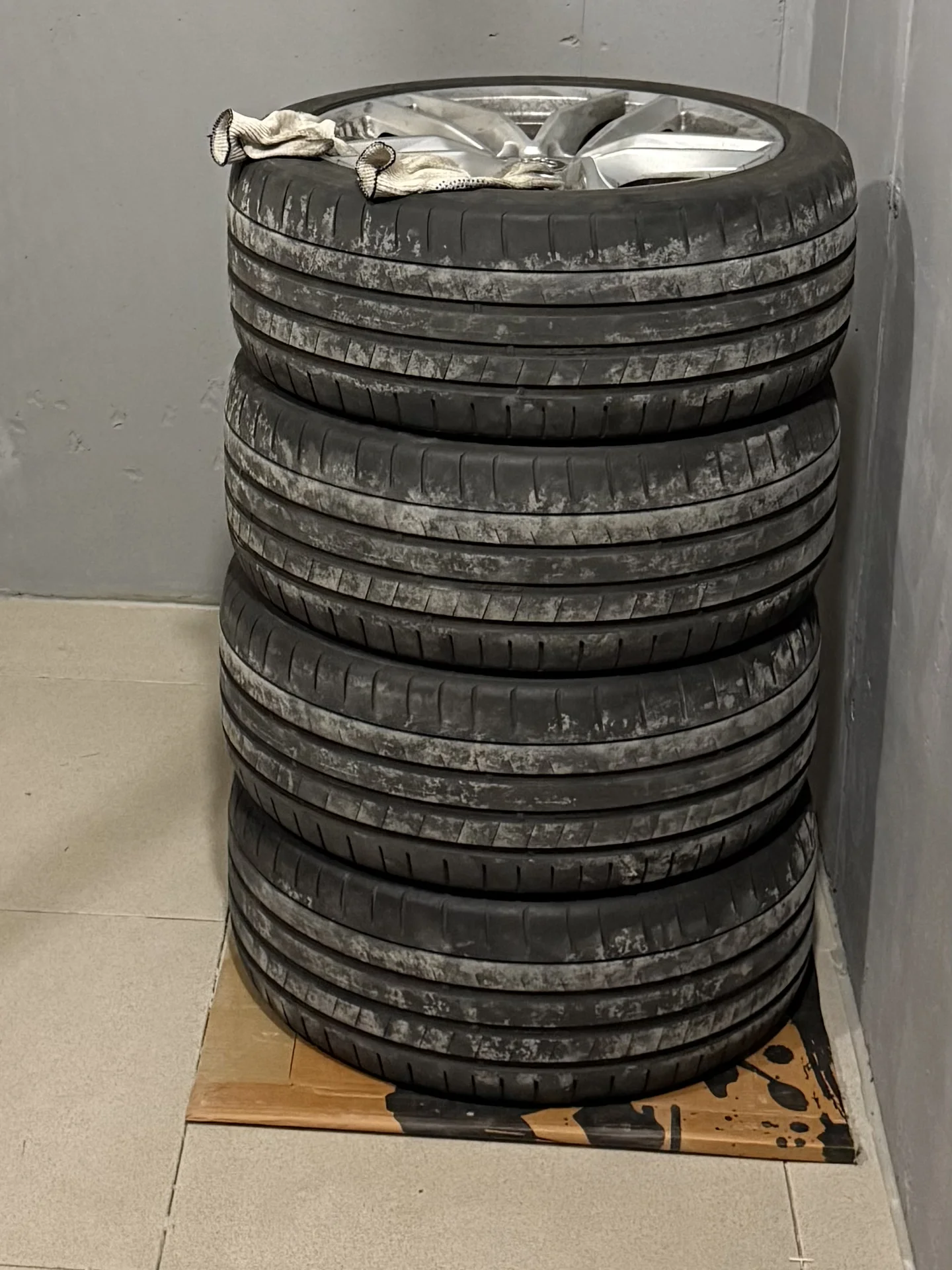 Летняя резина Kumho PS91 245/40 R18 97Y - изображение 1